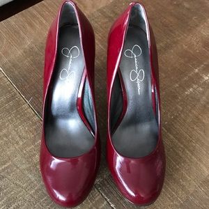Jessica Simpson round toe pumps, sz 9
